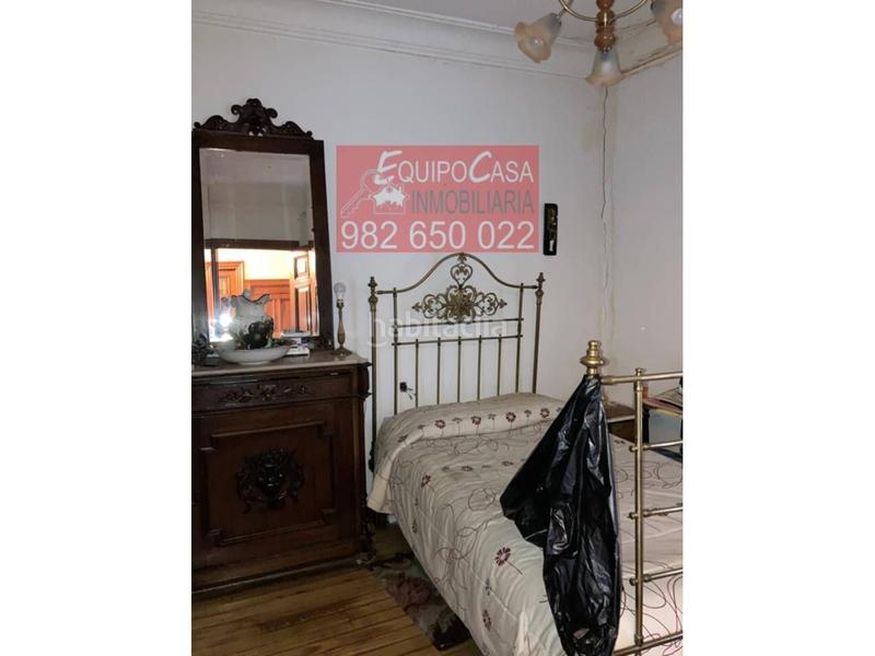 Foto e3bcc957-7687-4942-8115-57ab4d5e63f6. Édifice dans Paradai Lugo
