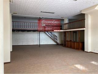 Local Comercial a Residencia - Abella. En una de las perpendiculares a avd. de las américas tenemos un