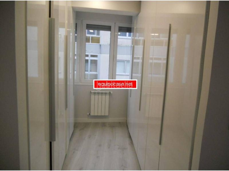 Foto 0bbd6c5a-2f8c-4e3d-9ae5-924f124bc185. Piso este inmueble situado en una zona en auge dispone de numerosos servicios en su entorno desde supermercados hasta farmacias pasando en Lugo