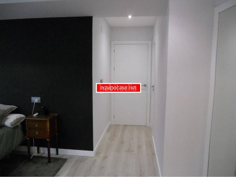 Foto 5bb00a3e-3686-4589-8caa-fb9cd1bdb694. Piso este inmueble situado en una zona en auge dispone de numerosos servicios en su entorno desde supermercados hasta farmacias pasando en Lugo