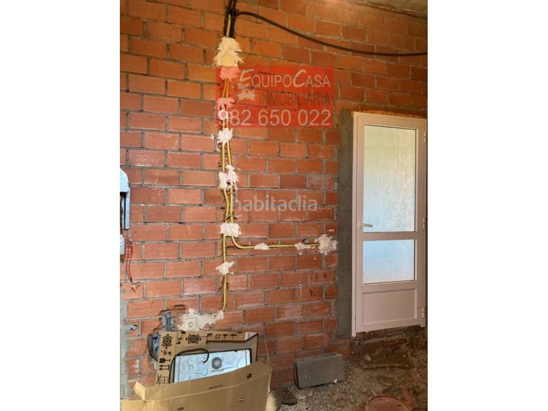 Foto 264540f7-b607-45e5-8e3f-4ad7718baf9e. Doppelhaus mit heizung parking in Corgo (O)