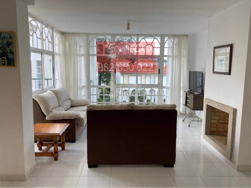 Foto 268eaf95-7eed-4e90-83d5-eb0eb56671c1. Location duplex avec parking piscine dans Grove (O)