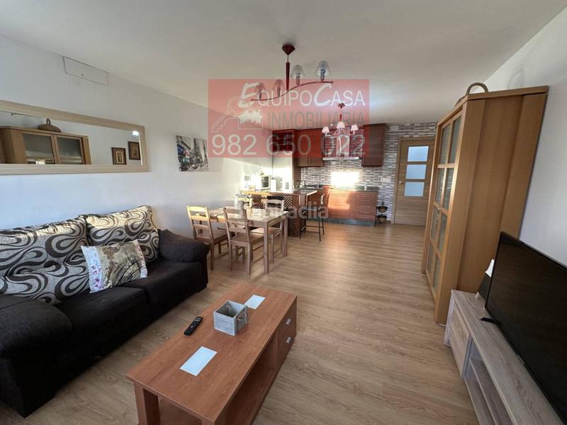 Foto a5e5f1c5-89ab-48bd-b6eb-bccbacbac97f. Casa pareada  en venta en centro-recinto amurallado(27001) en Lugo