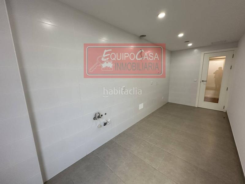 Foto 24fcaaf4-b6c3-416a-80c2-3836282068af. Pis amb calefacció aparcament a San Roque - As Fontiñas Lugo