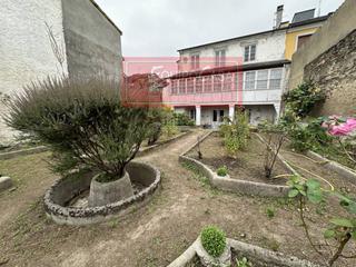 Maison jumelée à Lourenzá. Casa adosada en venta en lourenzá
