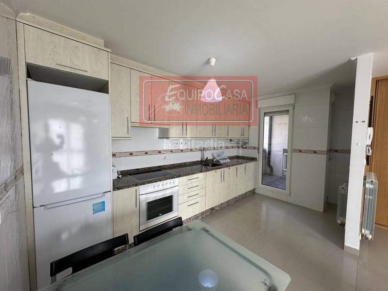 Foto 566ce329-165a-4989-8b4b-5632890fdbd2. Appartement avec parking dans Recatelo - O Carme Lugo