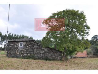 Casa a Monterroso. Casa en venta en lavandelo