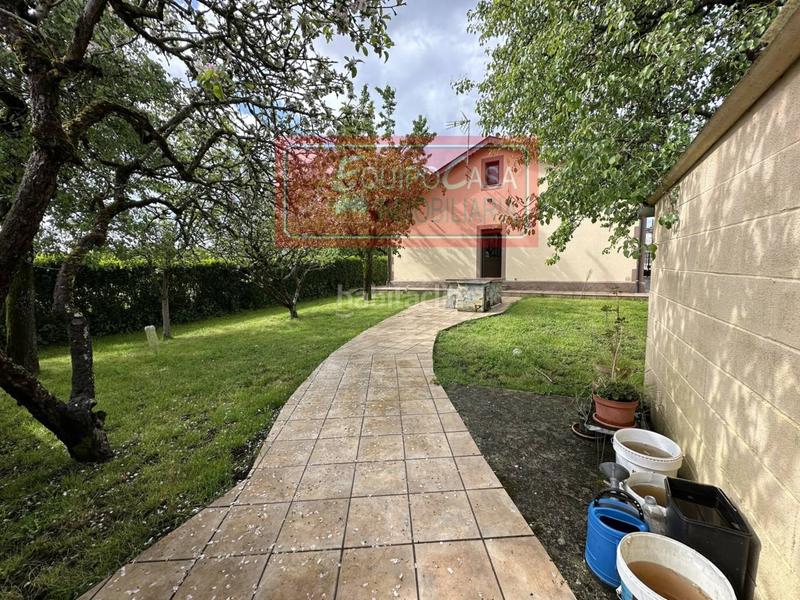 Foto a8f2bfb0-dca5-4381-b465-9cc4ef031e62. Casa  en venta en Rábade