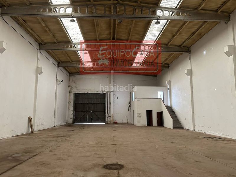 Foto a6f01b49-8e44-495a-b085-52fa84b65f6d. Rent industrial building in Parroquias del Este Lugo