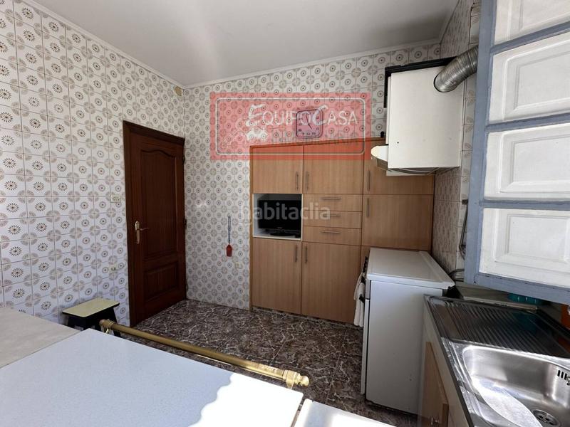 Foto 1a8f2b3a-a612-41f8-a1a2-cda891179d9b. Maison avec chauffage parking dans Rábade