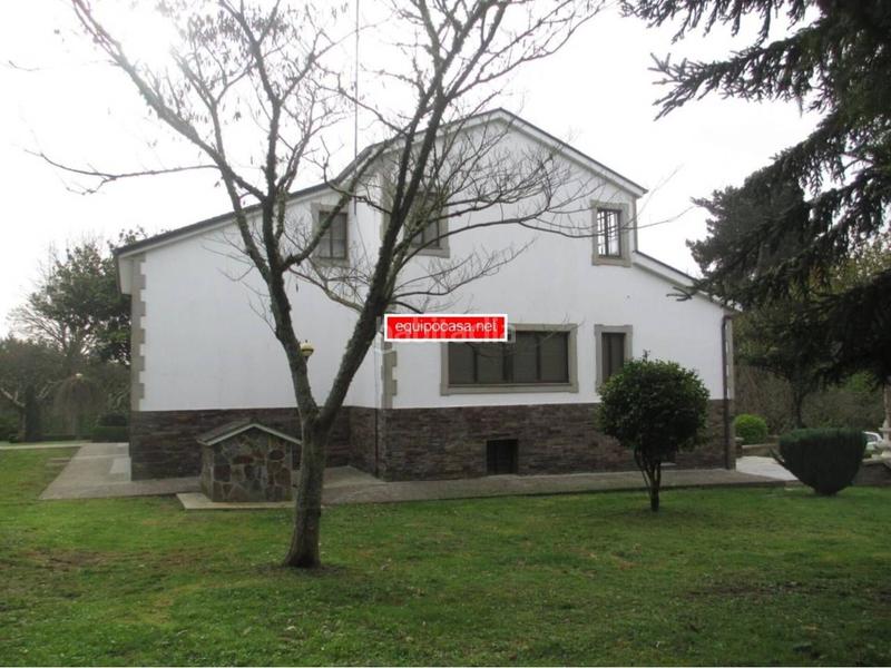 Foto b185ffce-6cd9-4092-a324-ba111afb1604. Casa  en venta en a piringalla-albeiros-garabolos en Lugo