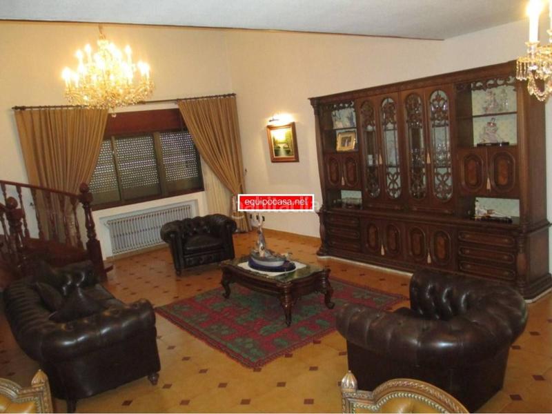 Foto ed961824-a65f-4e8a-958a-f2a6443b54b6. Casa  en venta en a piringalla-albeiros-garabolos en Lugo