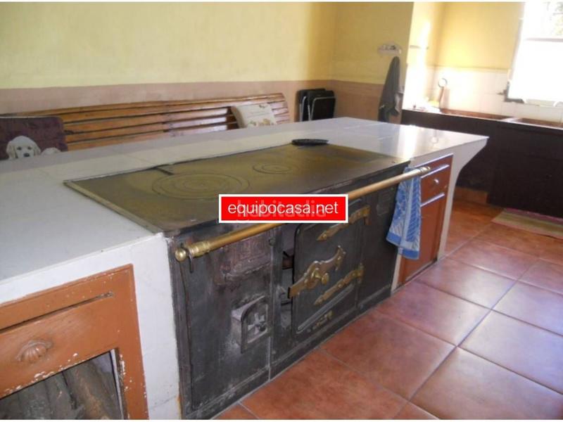 Foto aff5533b-614b-41c6-81bc-37bc472552ce. Haus in Corgo (O)