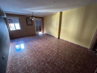 Dúplex  N/a. Piso próximo a la iglesia bartolomé