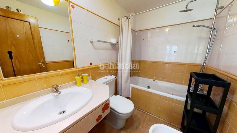 Foto ded4be40-3c37-45c0-8a92-c3c147f3cf3e. Appartement avec chauffage parking dans Estación-Parque O´Donnell Alcalá de Henares