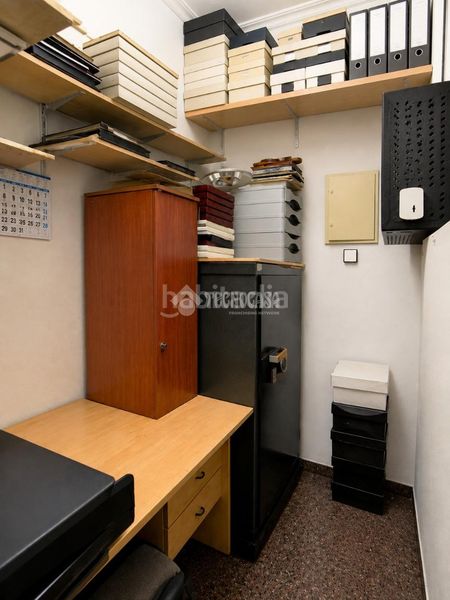Foto a3f70b01-1df6-4b5b-9d17-200a9f9e9b27. Geschäftsraum in Caballería Española Alcalá de Henares
