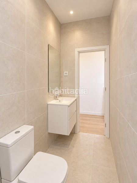 Foto 3bb83f67-b964-4b97-85b7-fa6d42e07036. Casa aparellada a Val Alcalá de Henares
