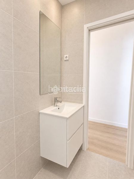Foto 7f5fd17c-1177-4000-828d-26cfe91a4fa6. Casa aparellada a Val Alcalá de Henares