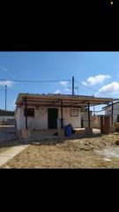 Solar urbano  Carrer de granada. Parcela con una cabaña y piscina. muchas posibilidades.