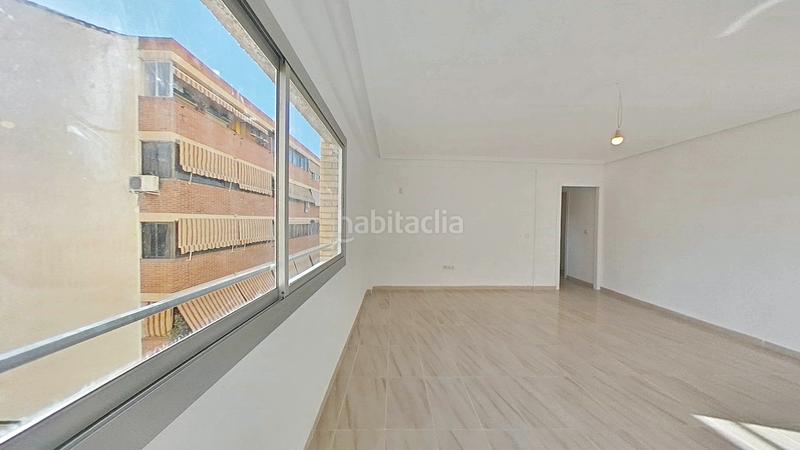 Foto 2757b6c4-7e1e-4792-921b-6714d7624a11. Lloguer pis a Campoamor Alicante