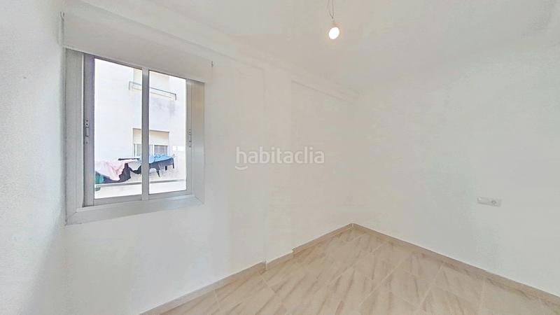 Foto 28be2928-6f41-4499-9d13-a91bcba99f60. Lloguer pis a Campoamor Alicante