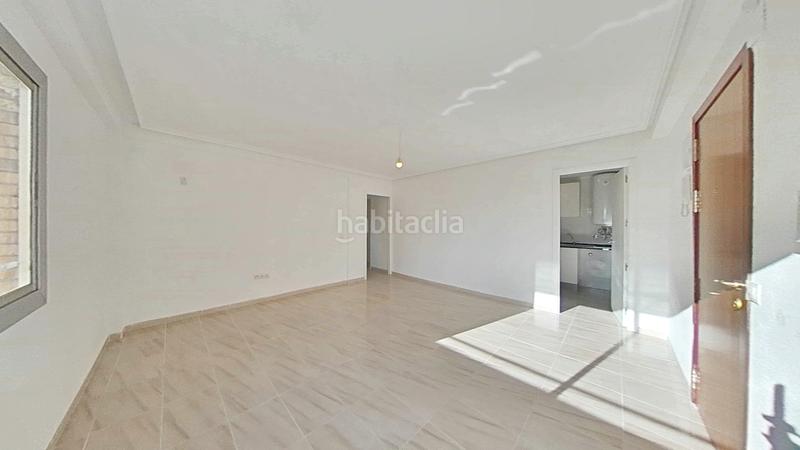 Foto 8b577976-a156-4905-b5fd-dc0aab2125f2. Lloguer pis a Campoamor Alicante