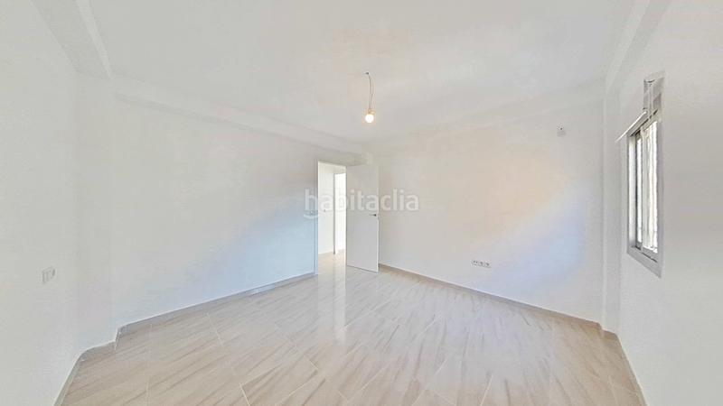 Foto b79b3450-84f7-4761-8b0a-c01a9c46f097. Lloguer pis a Campoamor Alicante