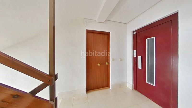 Foto f8b45a43-f563-492f-b6a7-38e67bd10f59. Lloguer pis a Campoamor Alicante