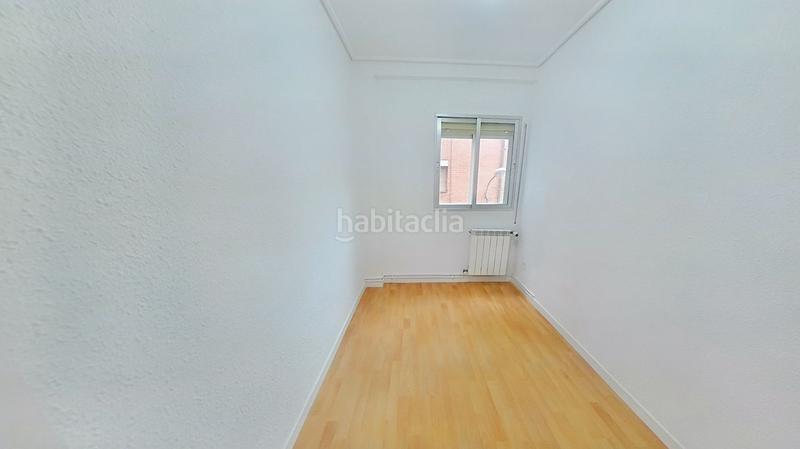 Foto b1e36cee-eb8b-4e9a-90ff-a9af3f260ebc. Affitto appartamento con riscaldamento in Canillejas Madrid