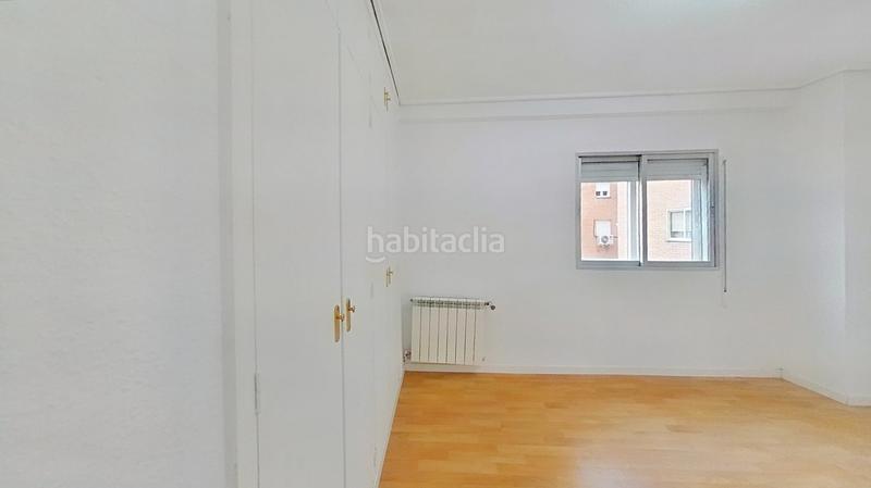 Foto 7f9f9f9b-0f1b-43f2-9c7f-ca91ba77dee7. Alquiler piso en Canillejas Madrid