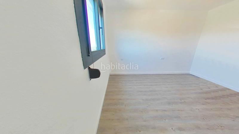 Foto a0e12539-ac22-4d0e-9190-6bab8065a197. Alquiler piso en Riu Sud Santa Coloma de Gramenet