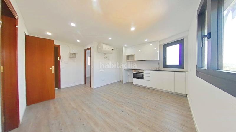 Foto b3738ba4-4407-42d2-a568-6efd95a45c47. Alquiler piso en Riu Sud Santa Coloma de Gramenet