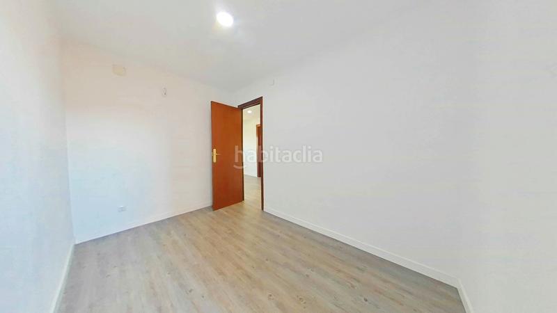 Foto ee231750-5c77-48f7-aebd-ee903f498219. Alquiler piso en Riu Sud Santa Coloma de Gramenet
