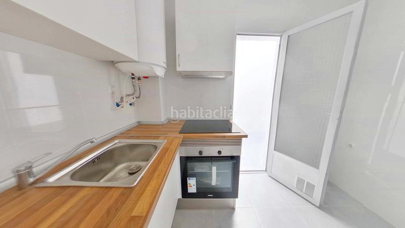 Foto 9db87562-c140-4570-9034-9e959d28ca25. Alquiler piso en Los Rosales Madrid