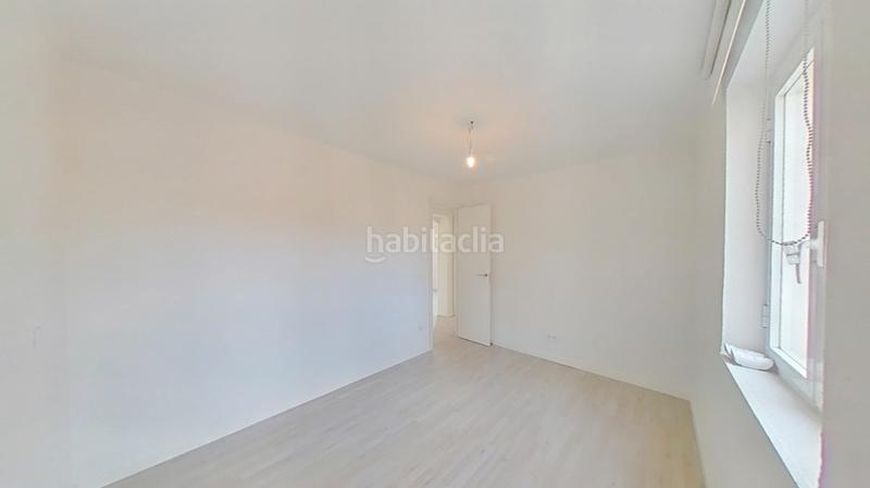 Foto b1fd9b15-f9fc-4e50-aae1-a476a3fa14dd. Lloguer pis a Ventas Madrid
