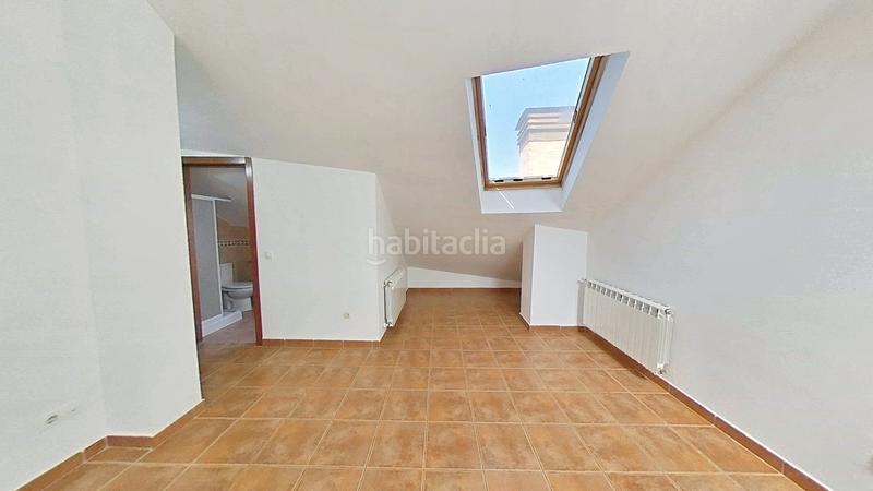 Foto 0d5d0fd0-5922-484f-8a0f-42d2ee6a2e29. Miete dachwohnung in Casco Antiguo Sur Ciempozuelos