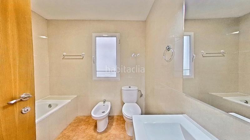 Foto 93fbeae6-2e34-458b-9707-46c4325edbab. Location appartement dans Zona Avenida al Vedat Torrent