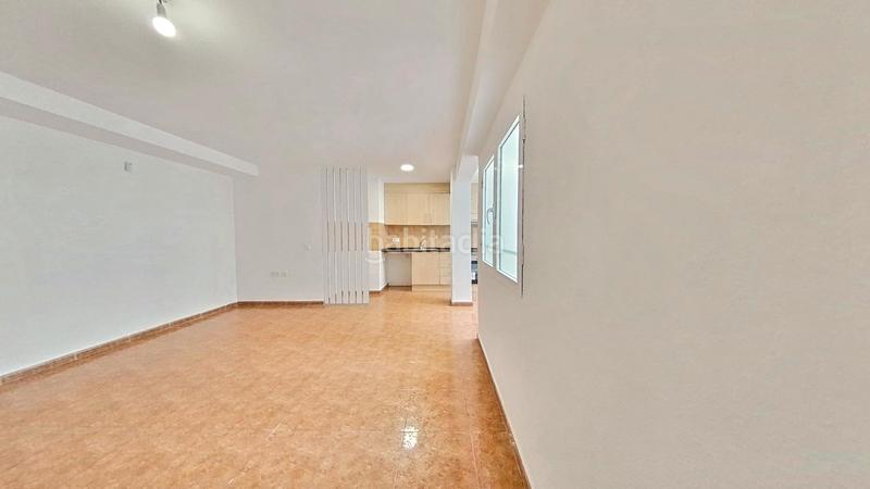 Foto cffcbb18-8918-416f-98cf-114970080068. Rent flat in Zona Avenida al Vedat Torrent