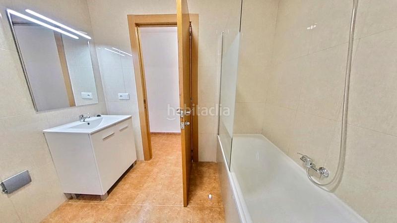 Foto f10e6d10-b0c4-4392-9b75-5eca521b09f5. Alquiler piso en Zona Avenida al Vedat Torrent