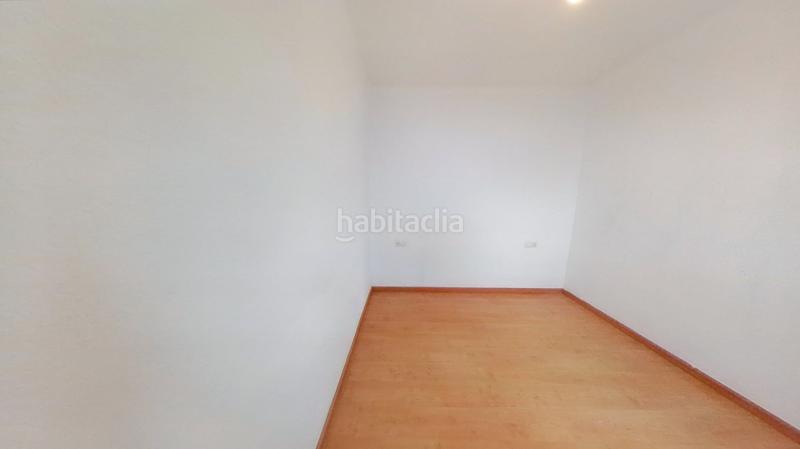Foto 3ea107f9-e12e-4e18-821a-6842f67bed4d. Lloguer pis a Sant Crist Badalona
