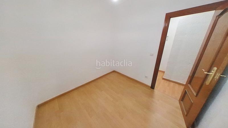 Foto b243802d-05ab-4eac-9c84-8dcaf2ebfa24. Lloguer pis a Sant Crist Badalona
