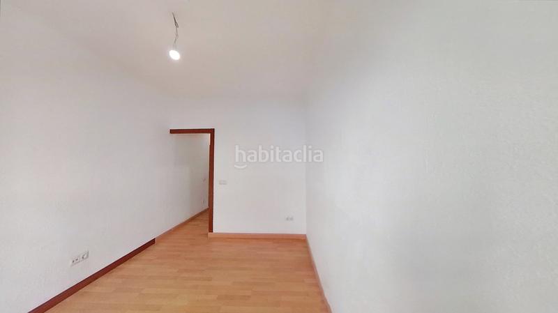 Foto f8045d67-ec35-459d-8eca-fa8db6c6026b. Lloguer pis a Sant Crist Badalona
