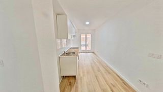Miete Etagenwohnung in Entrevías