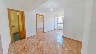 Rent Flat in Nou Moles