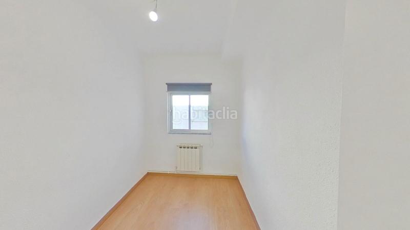 Foto b6180862-b2e2-4e6c-b18a-3db392e0df05. Miete etagenwohnung mit heizung in Vista Alegre Madrid