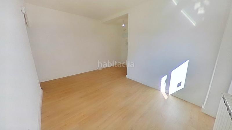 Foto 00178484-a67b-4a5f-9d75-aed2b3c29f06. Alquiler piso en Numancia Madrid