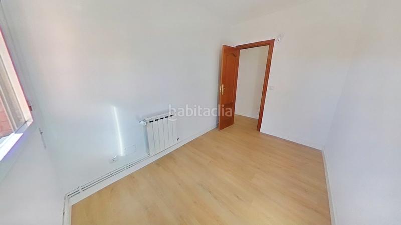 Foto 3a0374a1-63ef-404b-a0b9-2c14ca6ad6a0. Alquiler piso en Numancia Madrid