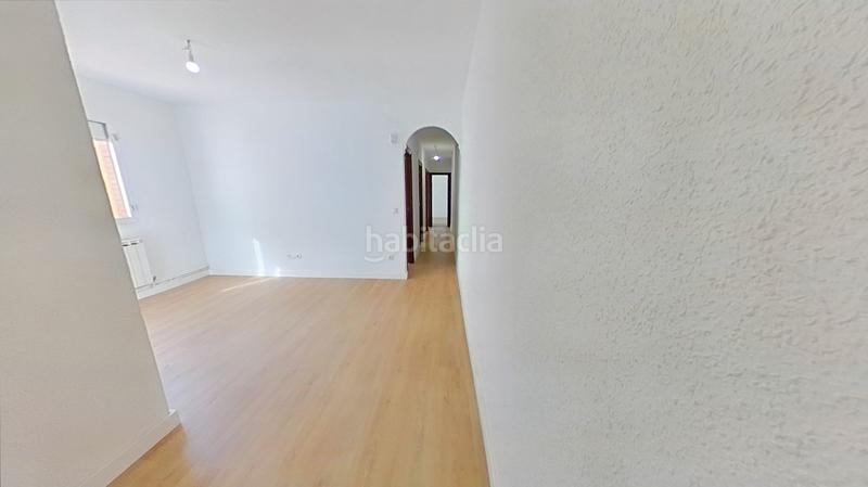 Foto 3c9dce0d-5664-4787-b61b-2c8871537d72. Alquiler piso en Numancia Madrid