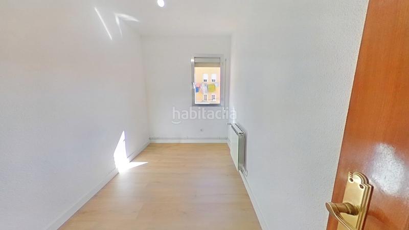 Foto 411c6cc0-486b-4bf5-8640-9795f0ef9a78. Alquiler piso en Numancia Madrid