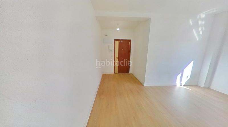 Foto 9af163b7-f69a-4ef0-819c-cbfad9e293f1. Alquiler piso en Numancia Madrid